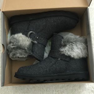 Bearpaw boots brand new size 9